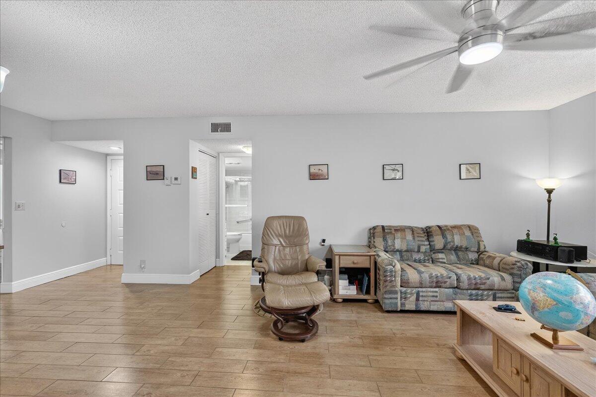 7633 Tahiti Lane 101