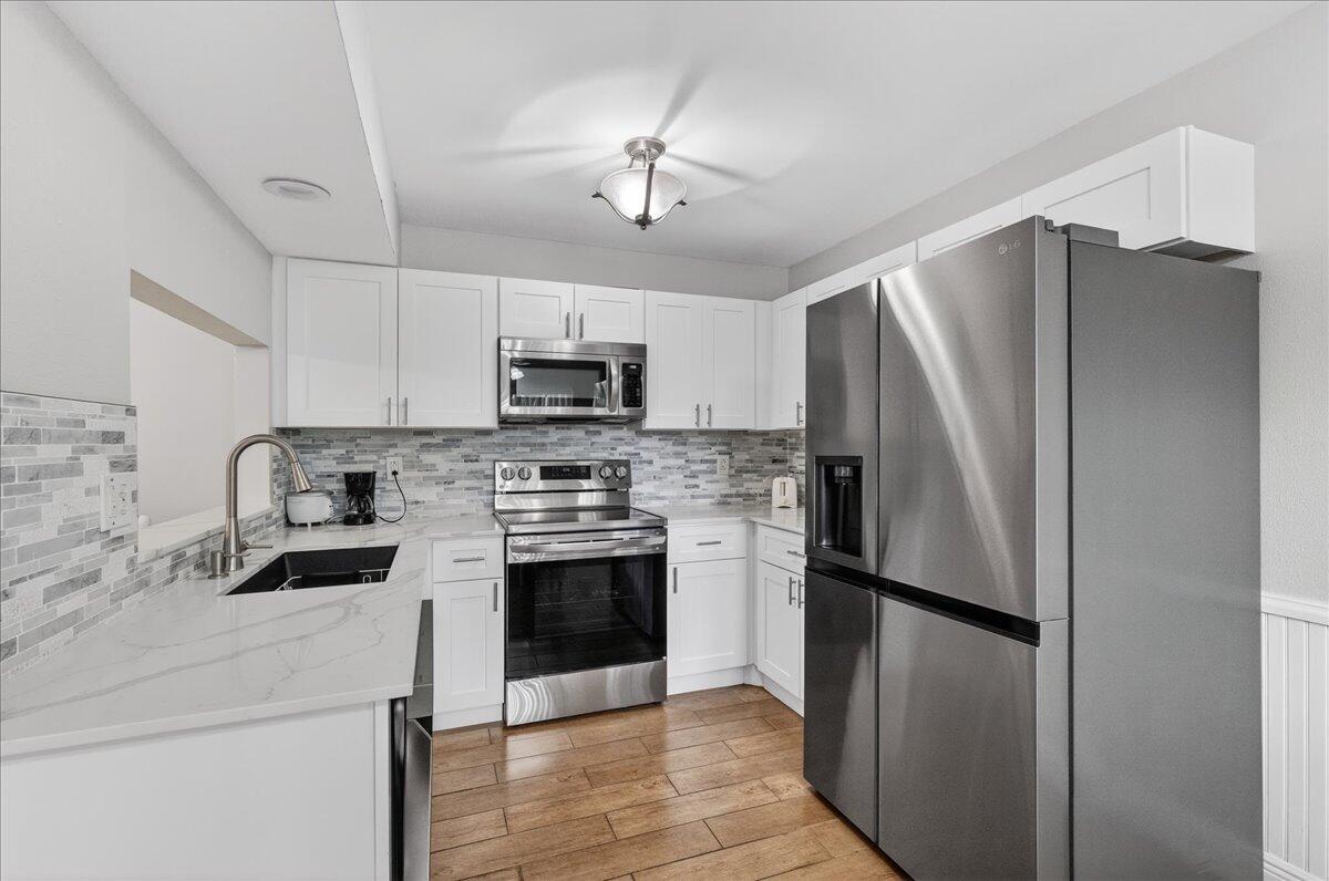 LUCERNE POINTE ONE,TWO,THREE FOUR,SEVEN,EIGHT,NINE - Residential