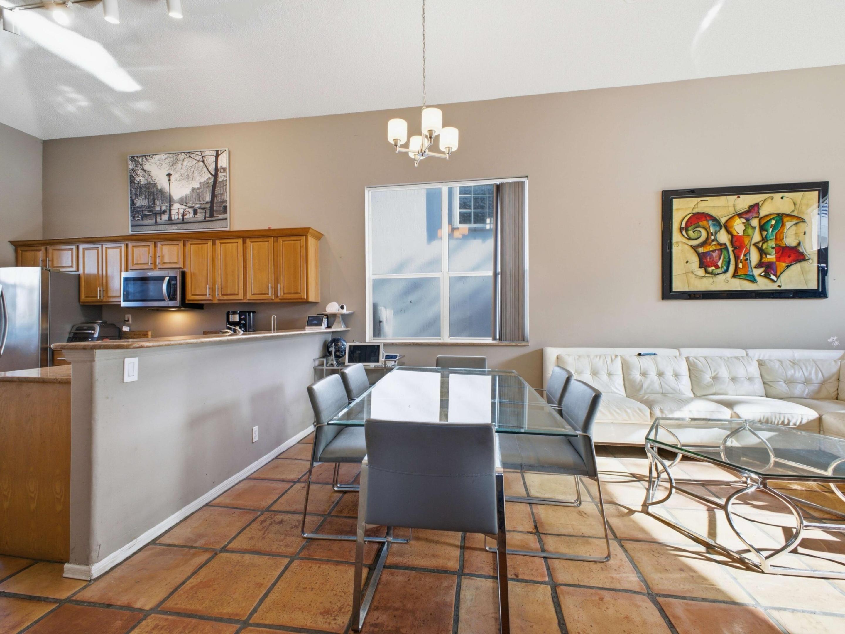 5655 LA QUINTA Court