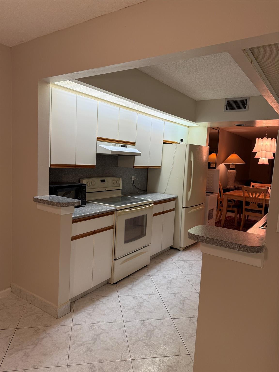 WYNMOOR VILLAGE - Residential