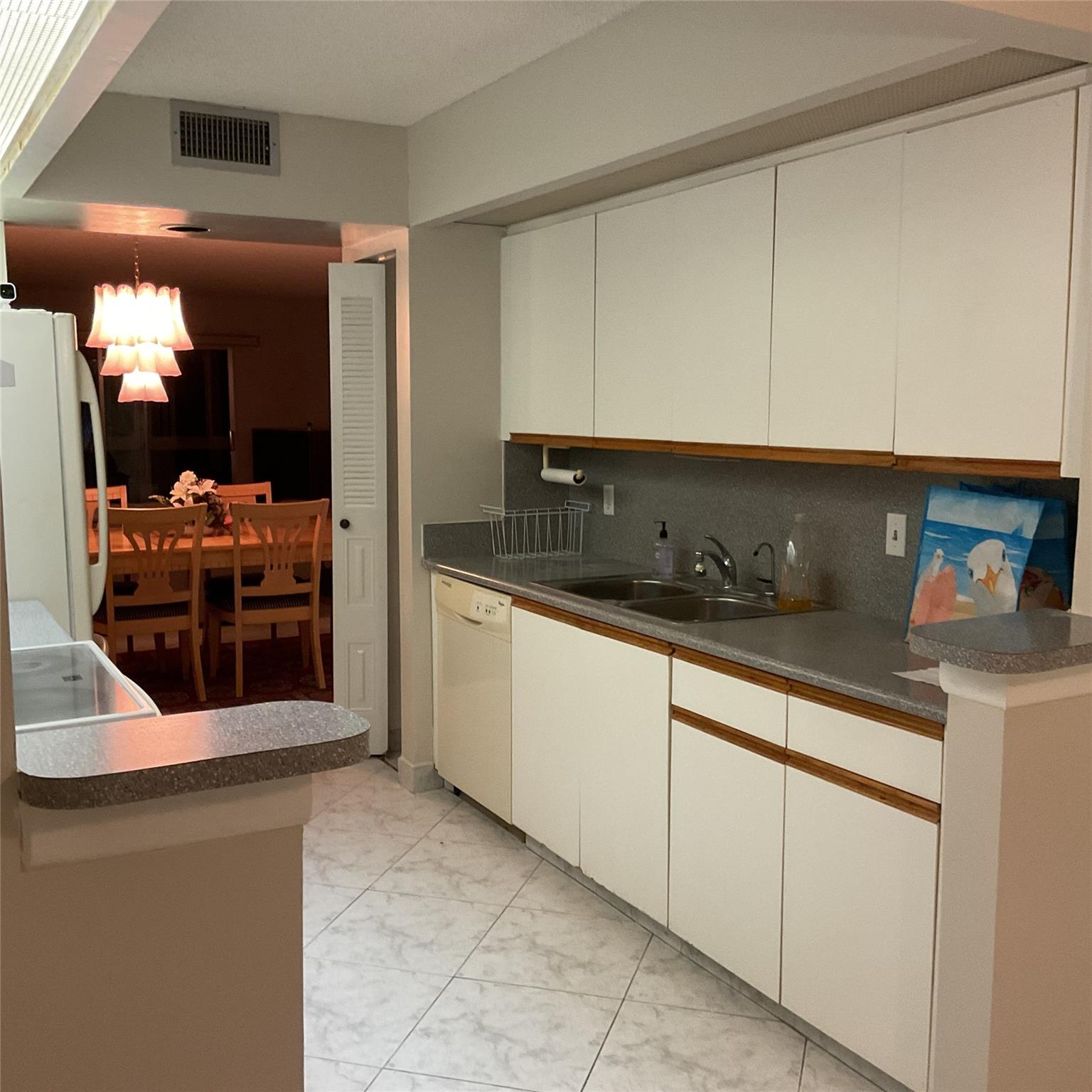 WYNMOOR VILLAGE - Residential