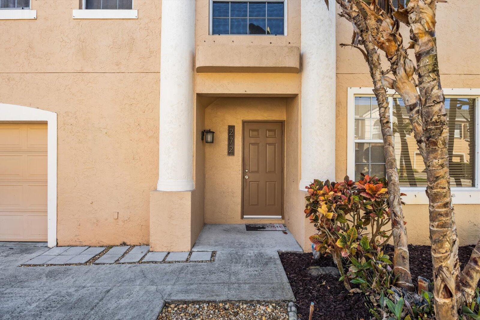 LAUREL OAKS AT JUPITER 3 - Residential Lease