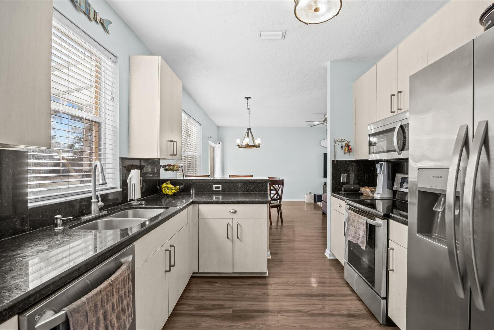 LAUREL OAKS AT JUPITER 3 - Residential Lease