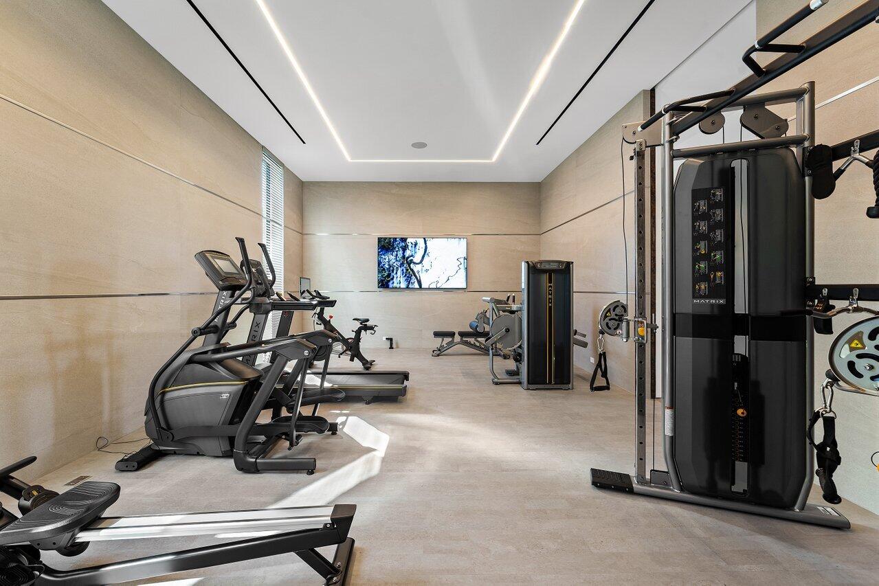 ADMIRALS COVE - Residential