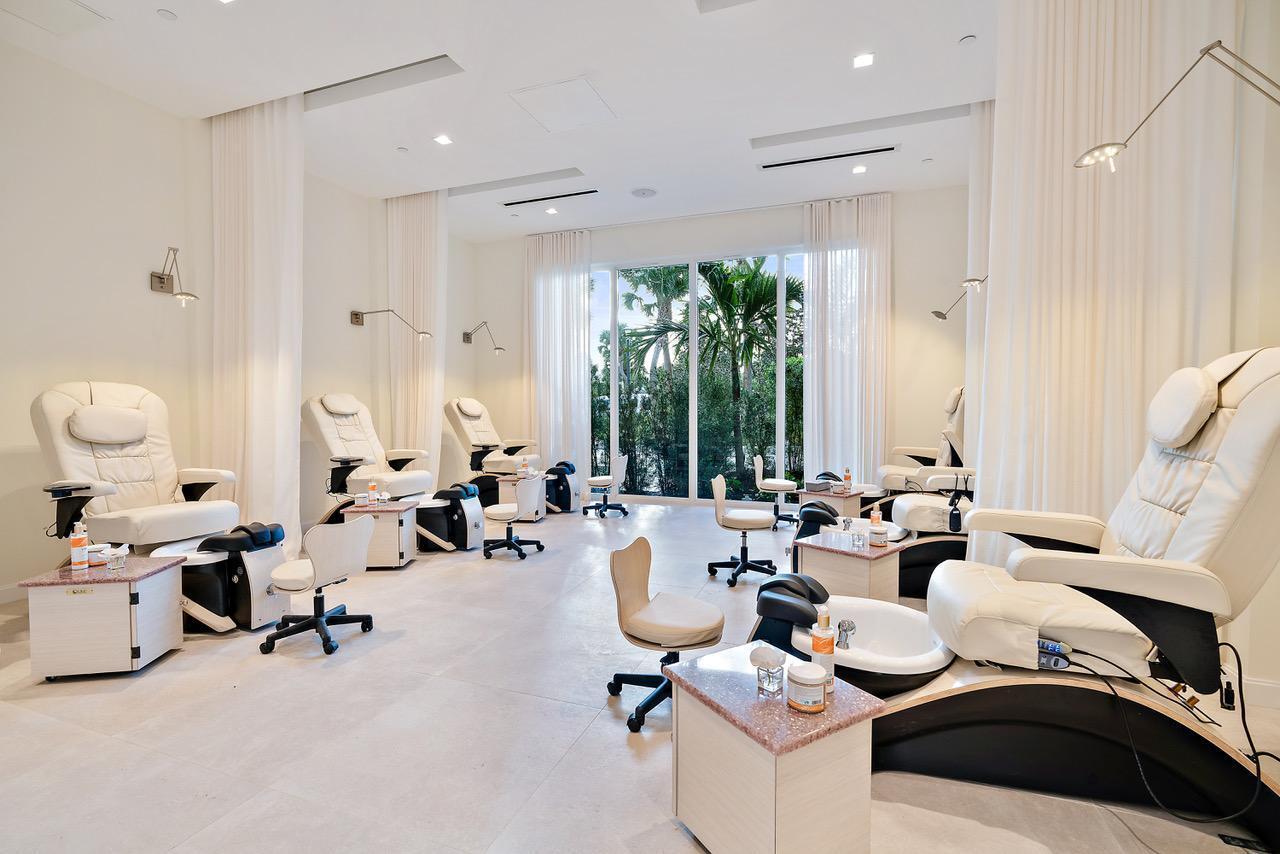 ADMIRALS COVE - Residential