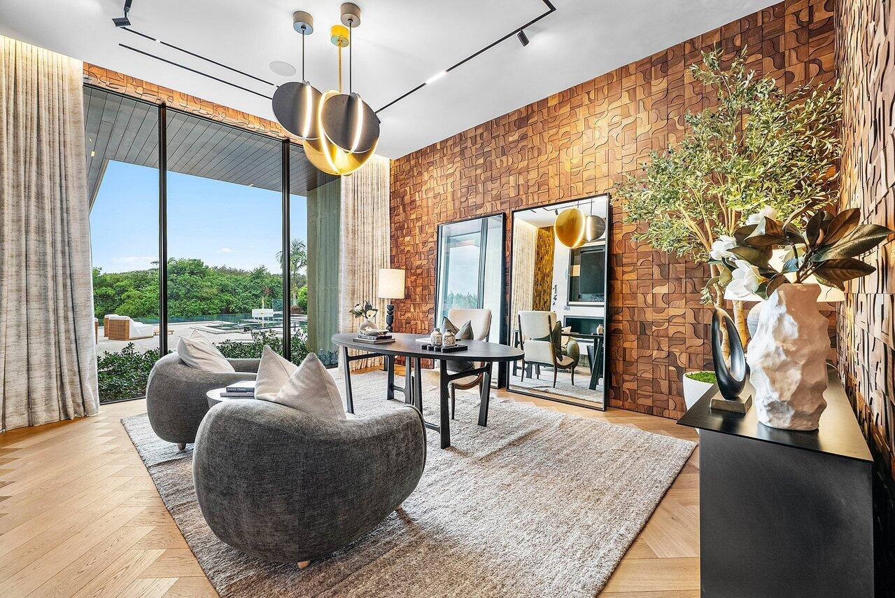 ADMIRALS COVE - Residential