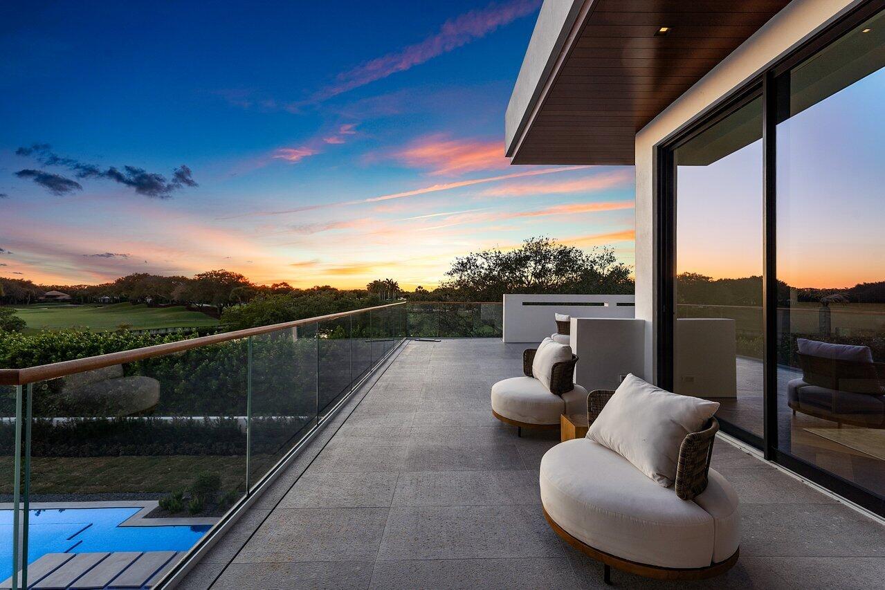 ADMIRALS COVE - Residential