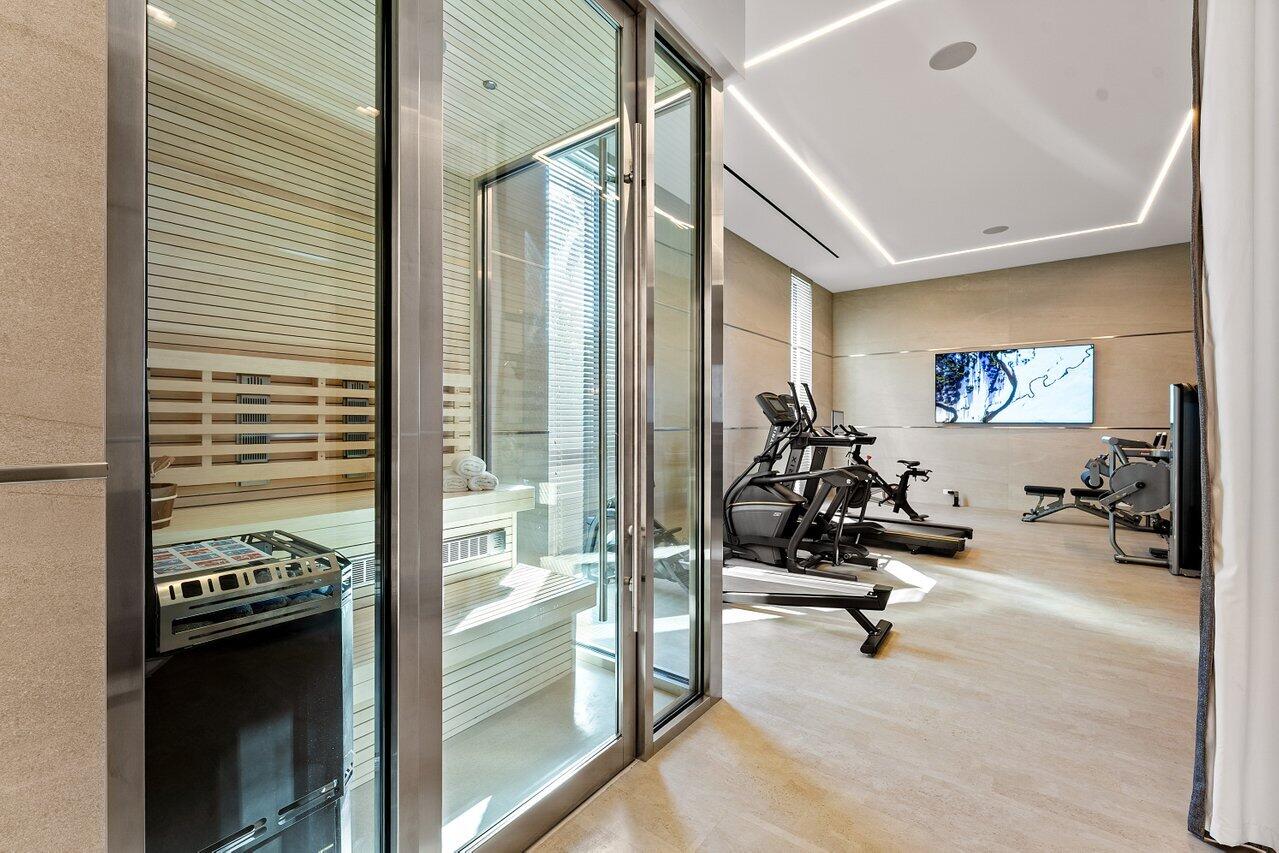 ADMIRALS COVE - Residential