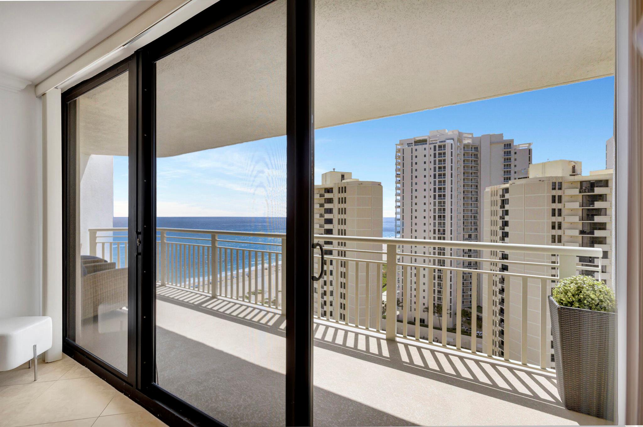 3000 N Ocean Drive 22-G