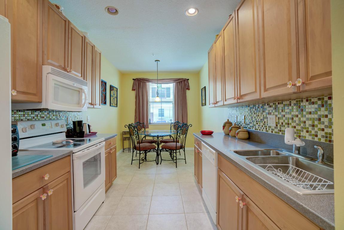 ABACOA TOWN CENTER 3 - Residential Lease