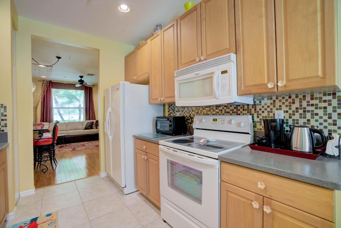 ABACOA TOWN CENTER 3 - Residential Lease