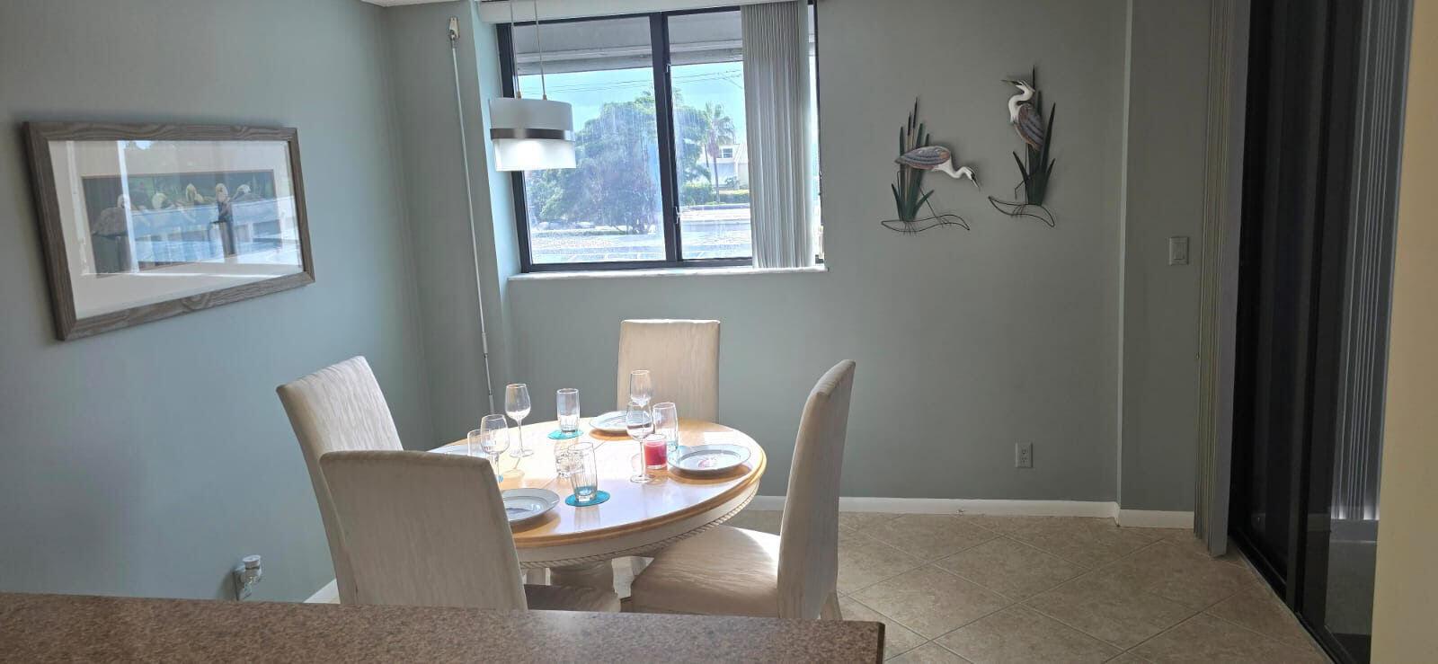 BARCLAY BEACH CLUB PHASE - Residential