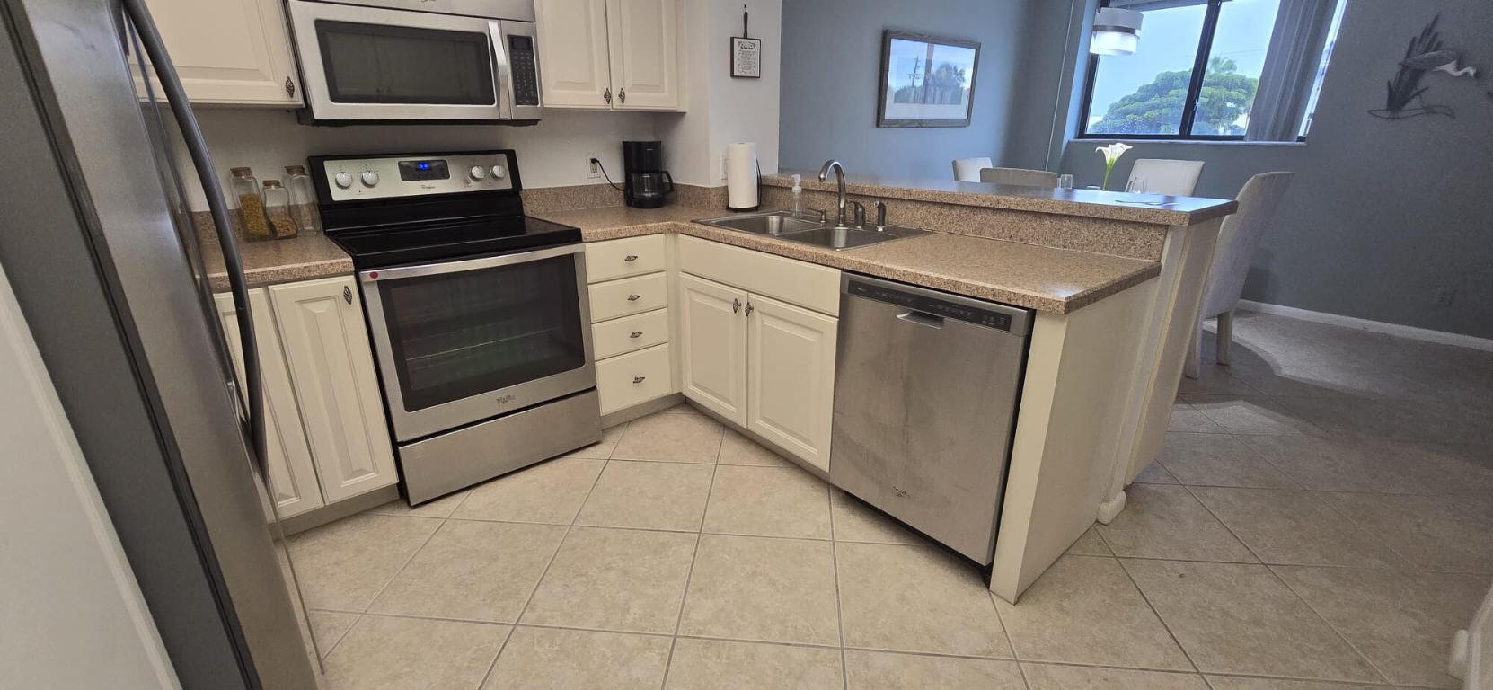 BARCLAY BEACH CLUB PHASE 1, A CONDOMINIUM - Residential