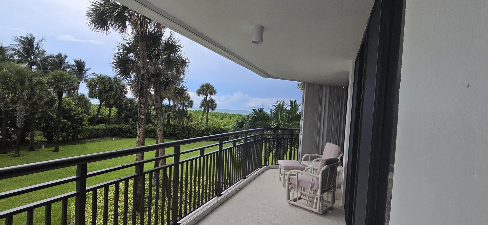 BARCLAY BEACH CLUB PHASE - Residential