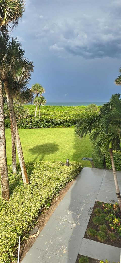 A home in Hutchinson Island