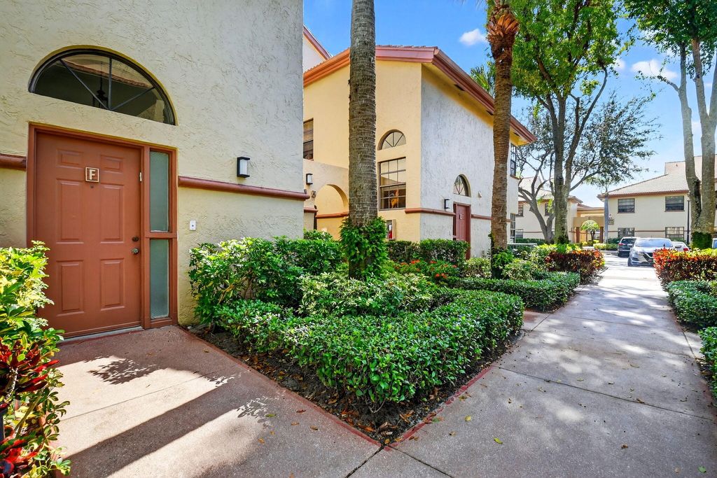 Photo of 5227 Europa Drive #F, Boynton Beach, FL 33437 (MLS # R11141024)