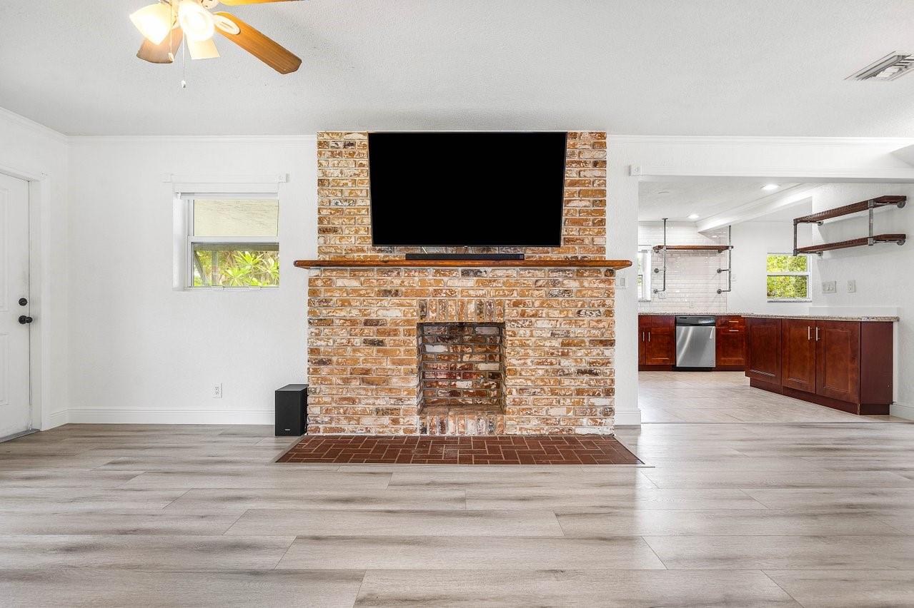 3250 SW 12th Ave