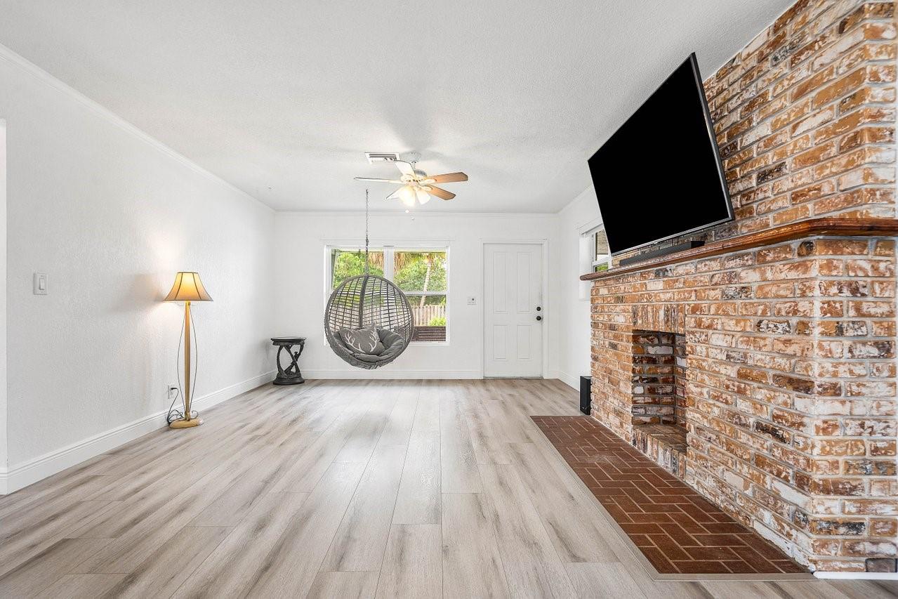 3250 SW 12th Ave