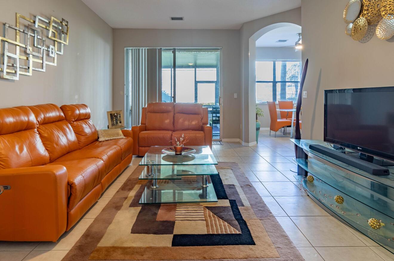 6130 Seminole Gardens Circle