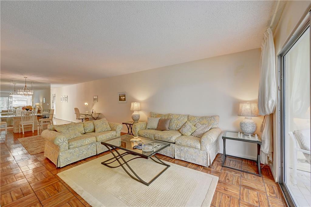 VICTORIA VILLAGE J CONDO - Residential