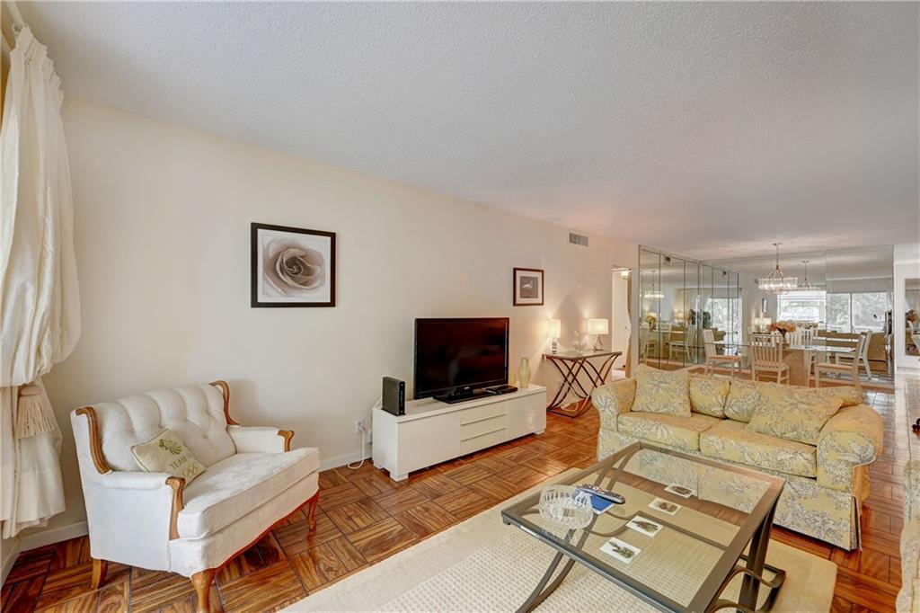 VICTORIA VILLAGE J CONDO - Residential