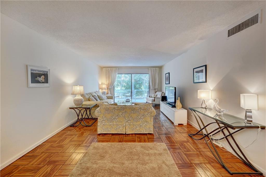 VICTORIA VILLAGE J CONDO - Residential