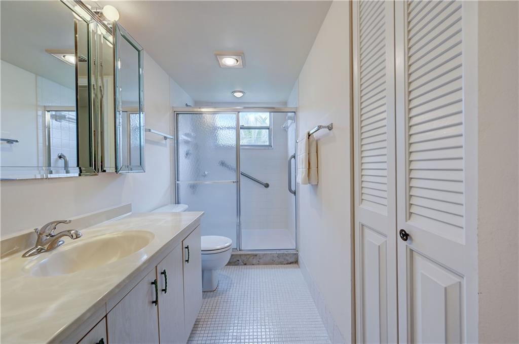 VICTORIA VILLAGE J CONDO - Residential