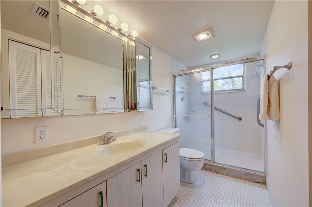 VICTORIA VILLAGE J CONDO - Residential