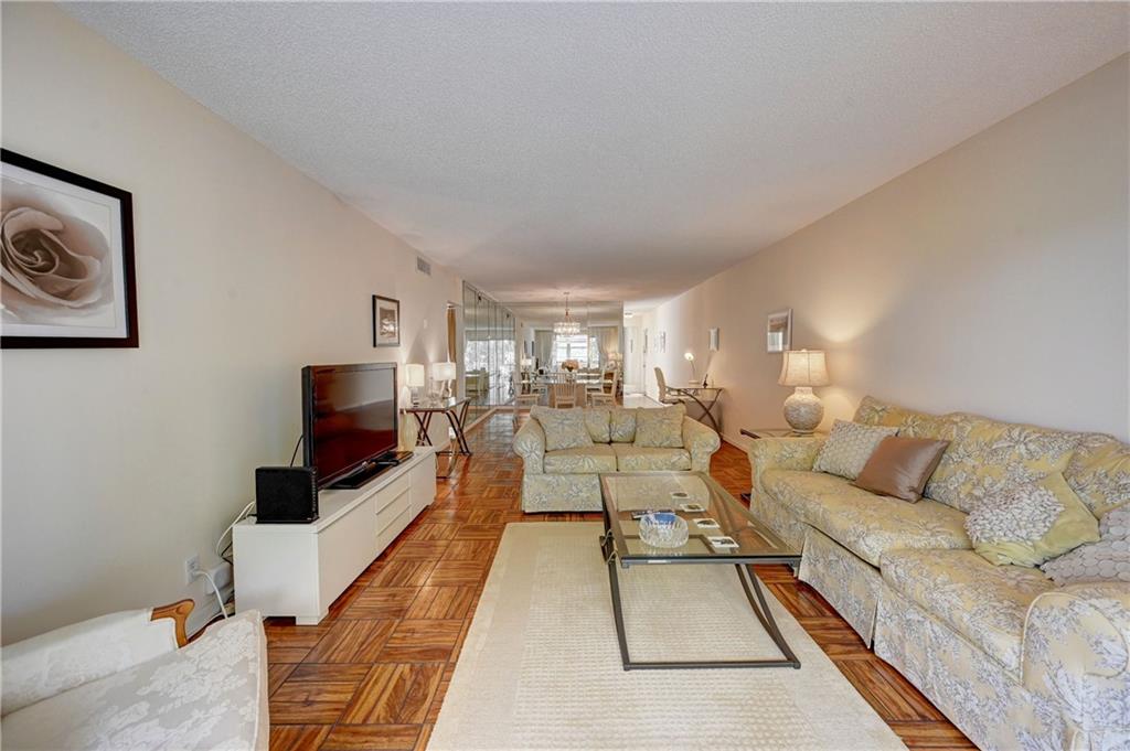 VICTORIA VILLAGE J CONDO - Residential