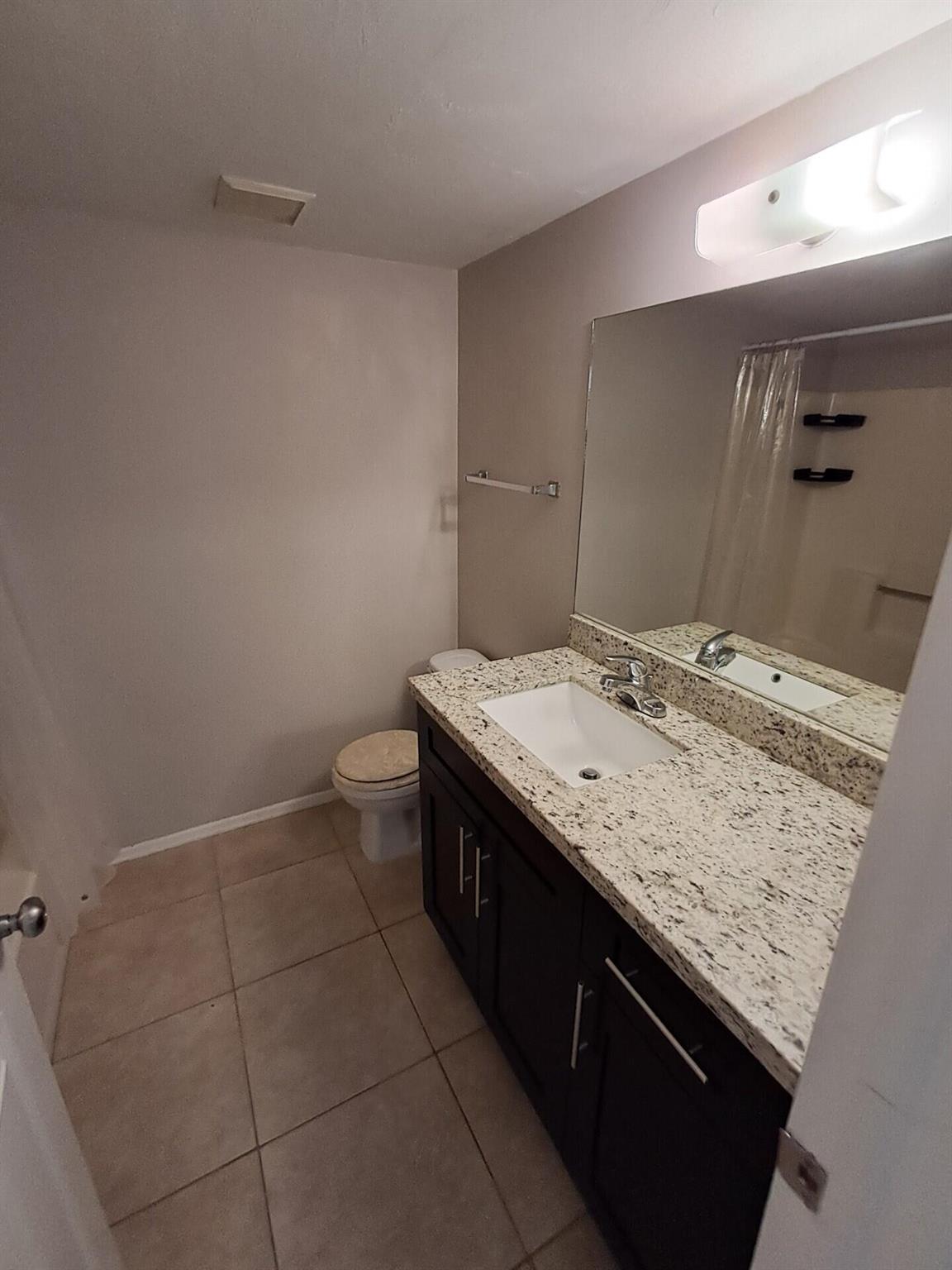 PALM BEACH TRACE CONDO - Residential