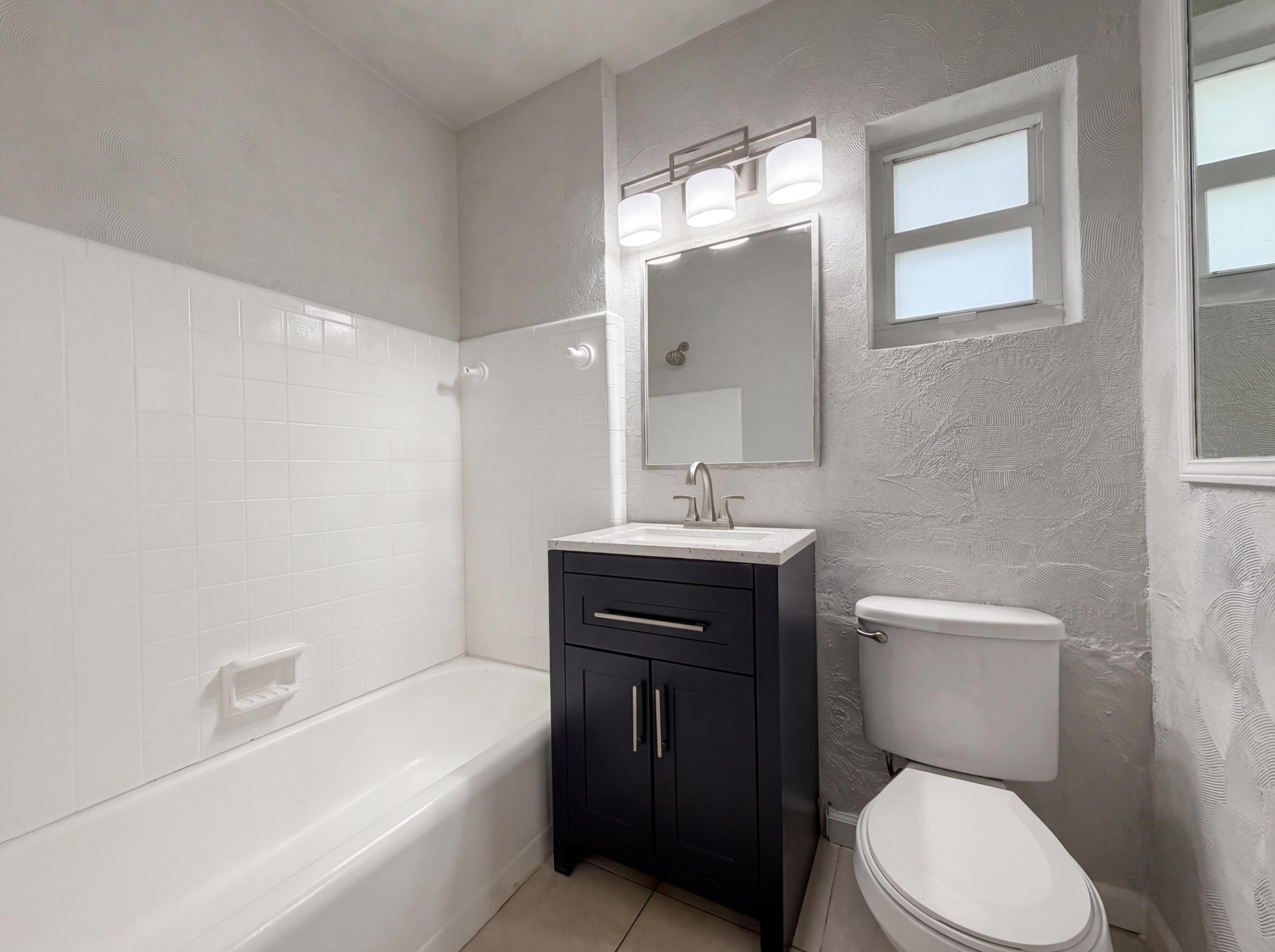 BOYNTON HILLS - Residential