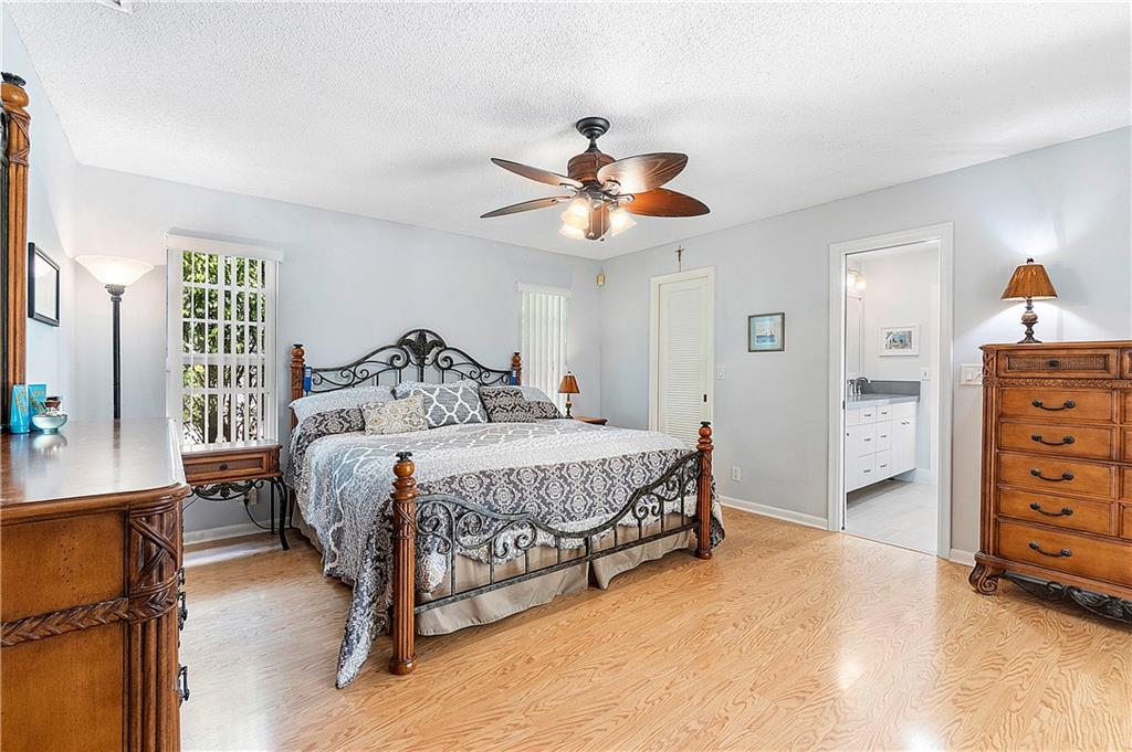 CYPRESS RUN - Residential