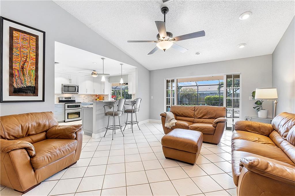 CYPRESS RUN - Residential