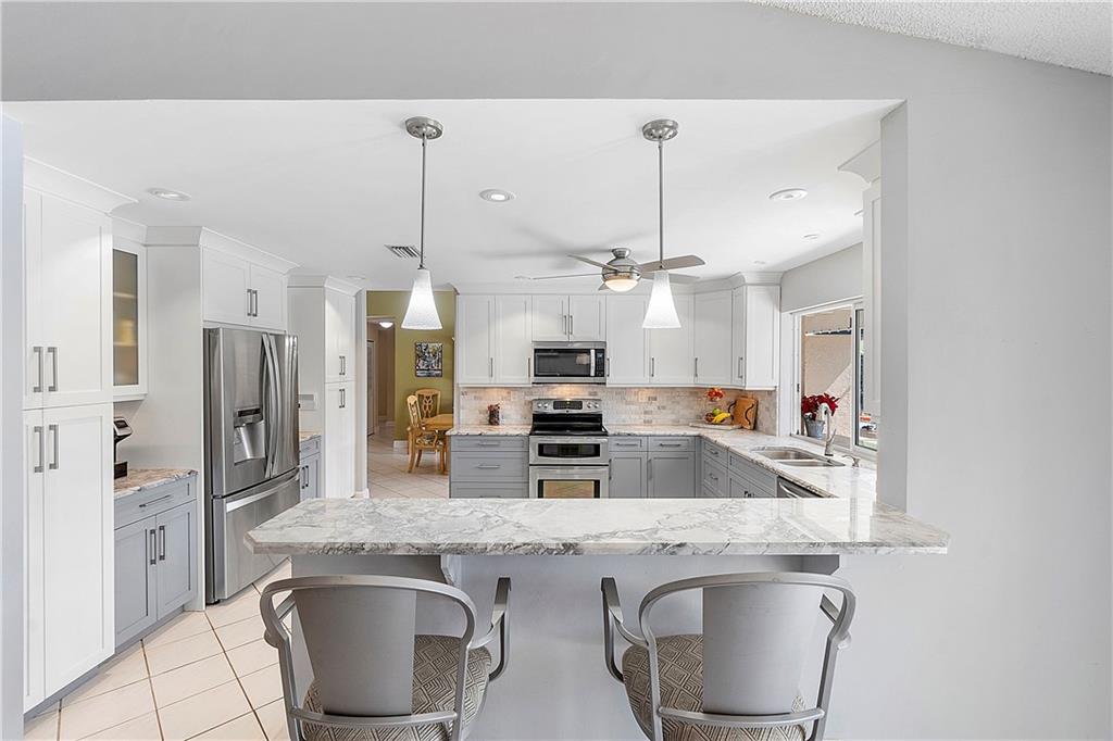 CYPRESS RUN - Residential