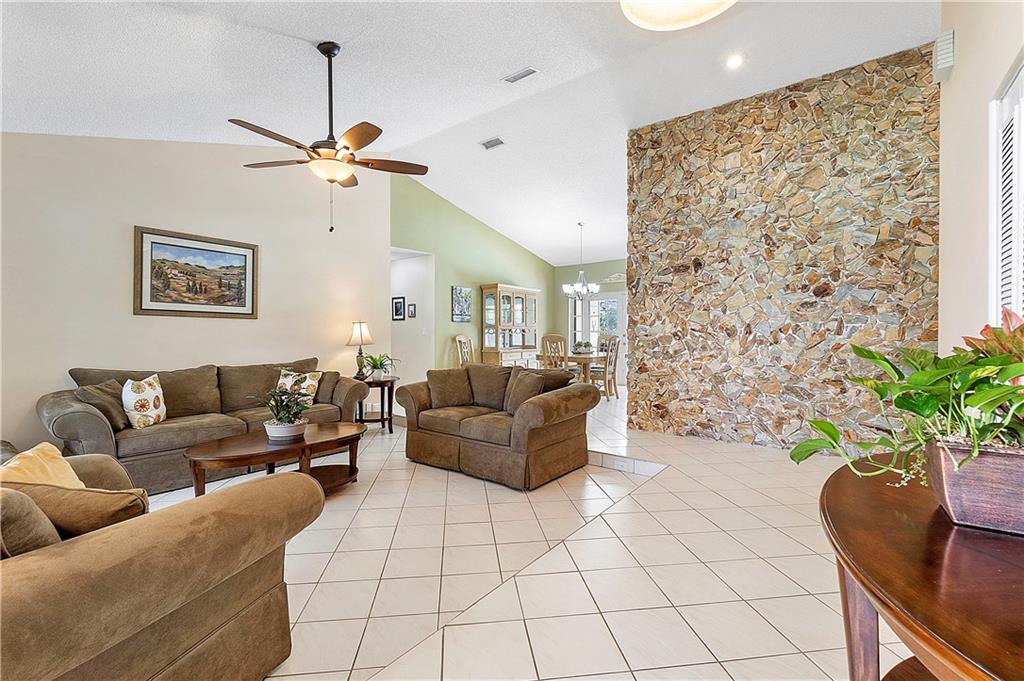 CYPRESS RUN - Residential