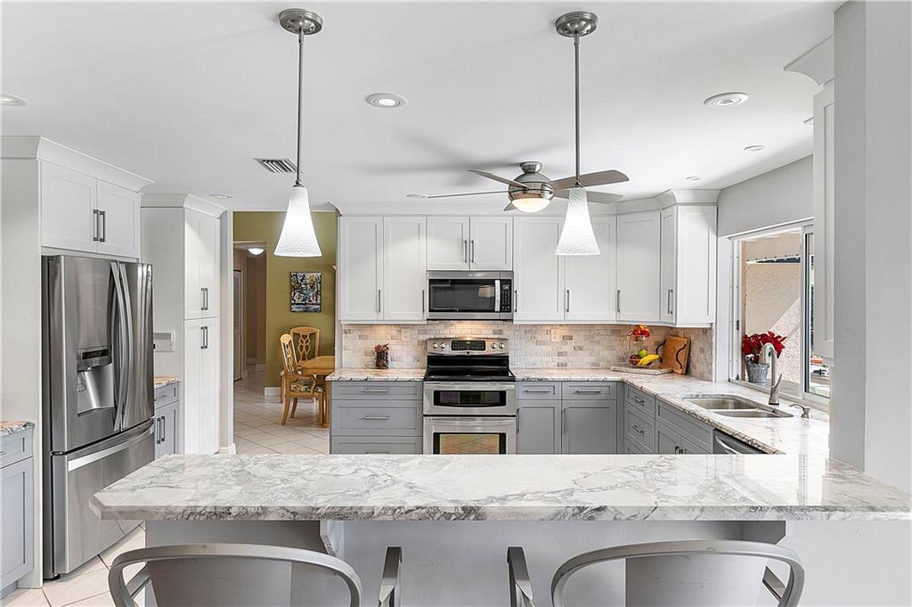 CYPRESS RUN - Residential