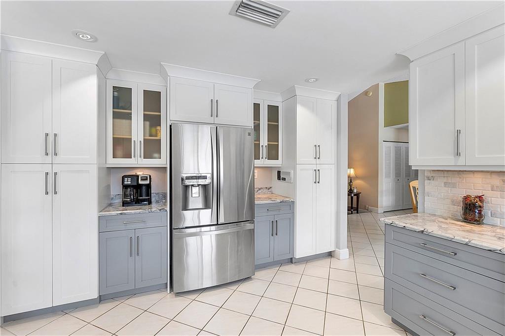 CYPRESS RUN - Residential