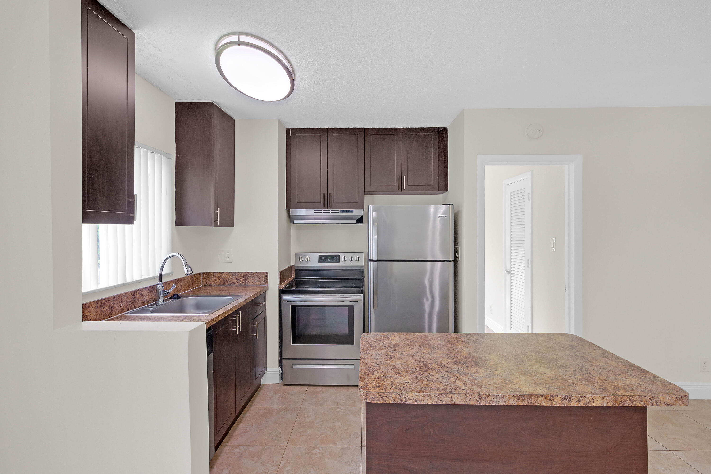 VILLA RICA - Residential Lease