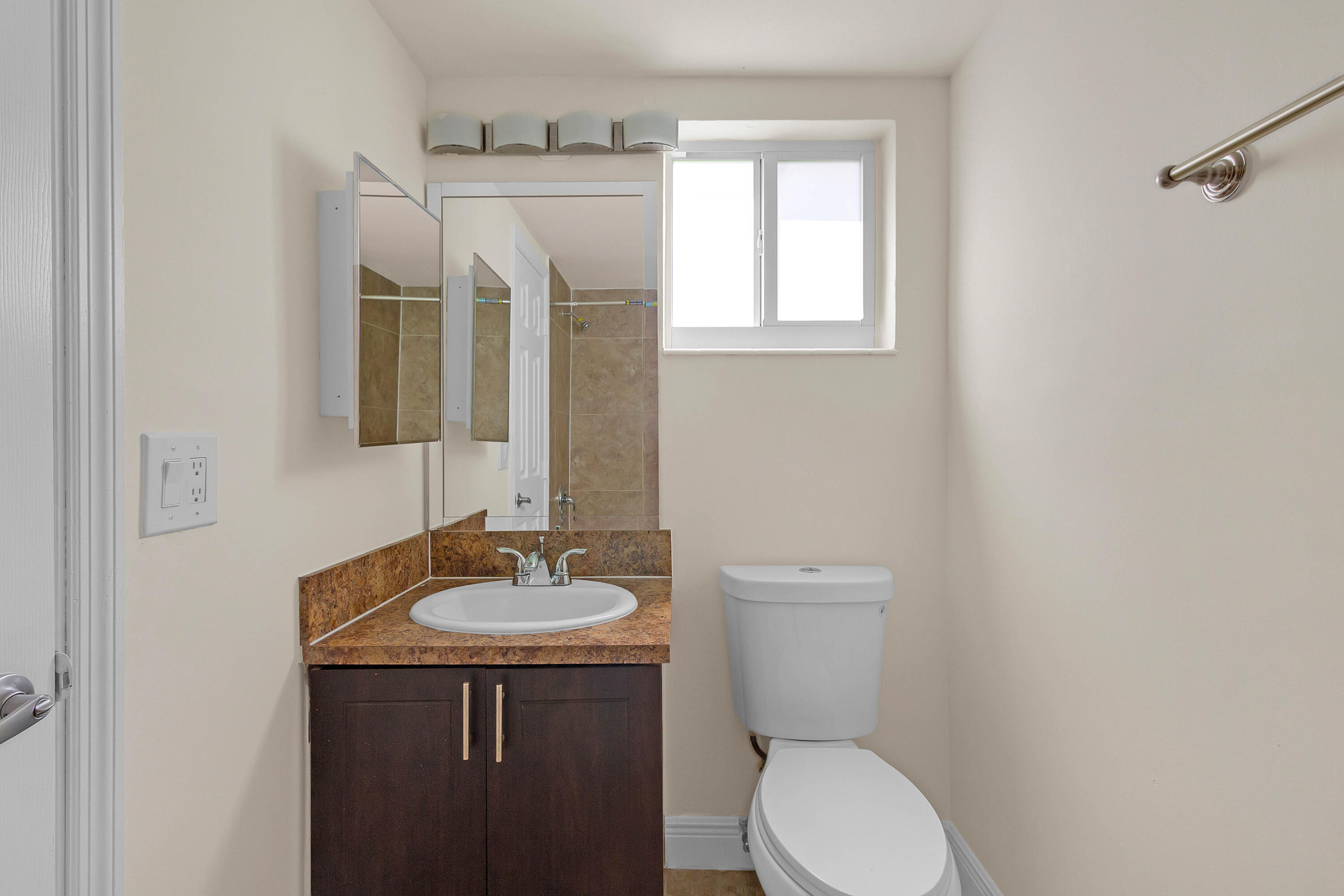 VILLA RICA - Residential Lease