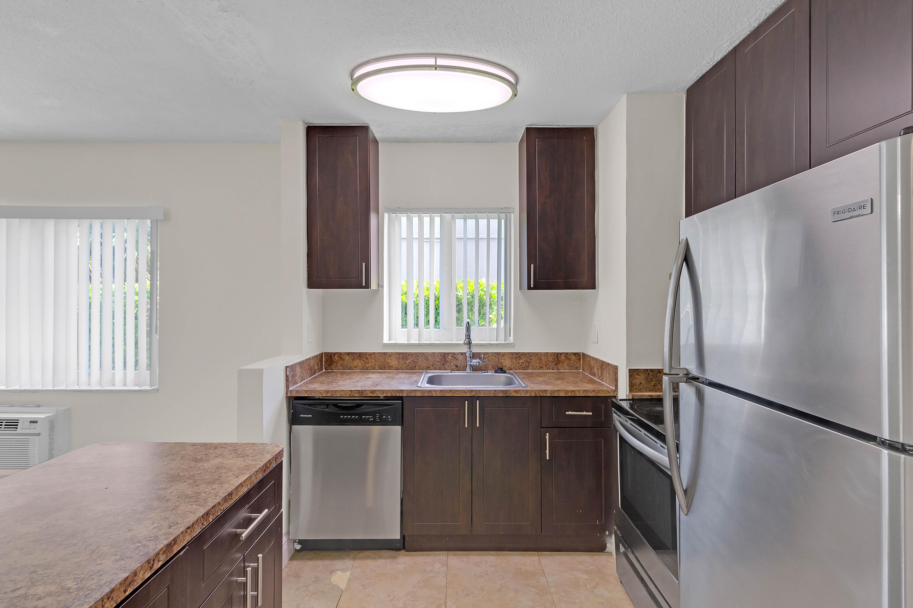 VILLA RICA - Residential Lease