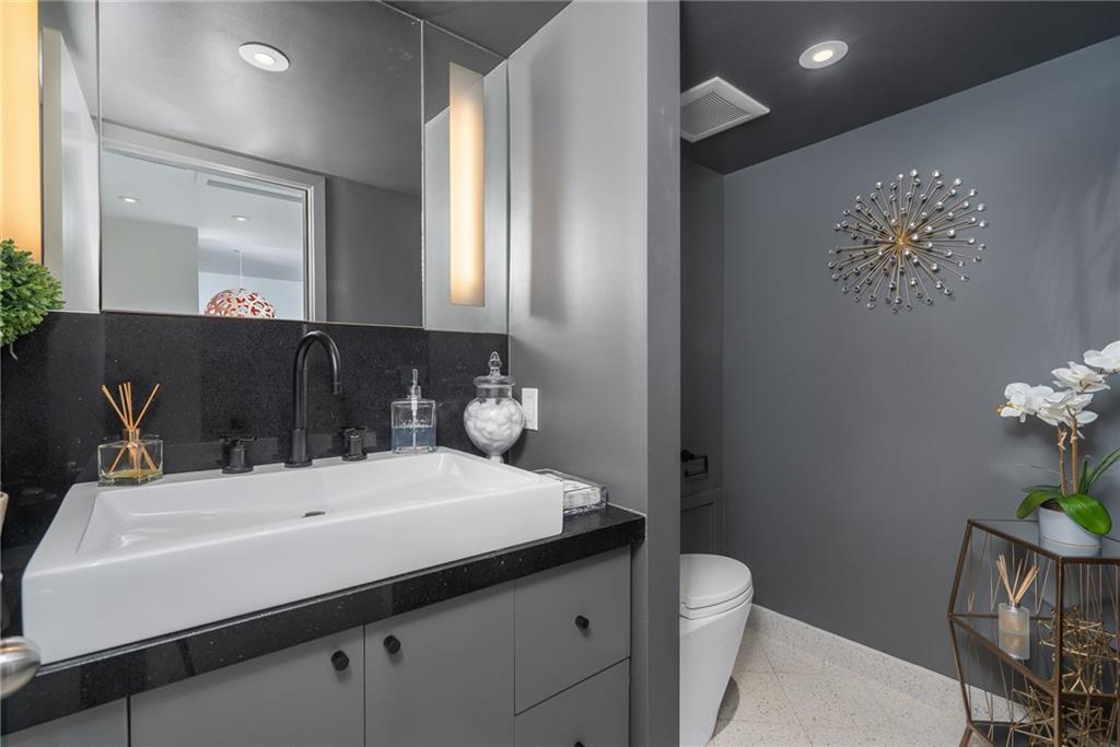 The Four Seasons Condo - Residential