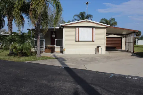 1339 Old Lakeport Rd 3A, Moore Haven, FL MLS: F10487571
