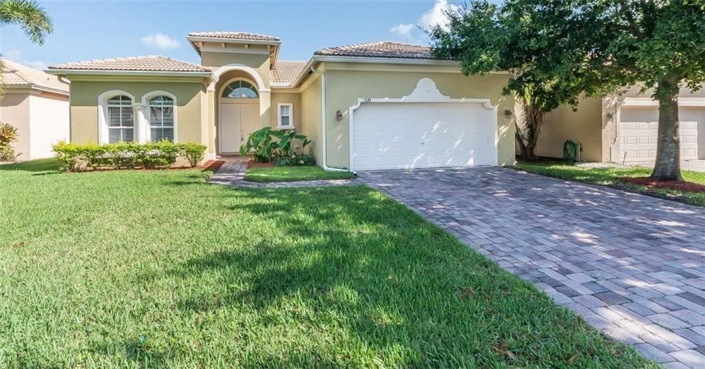 Photo of 5825 Spanish River Road, Fort Pierce, FL 34951 (MLS # R10877493)