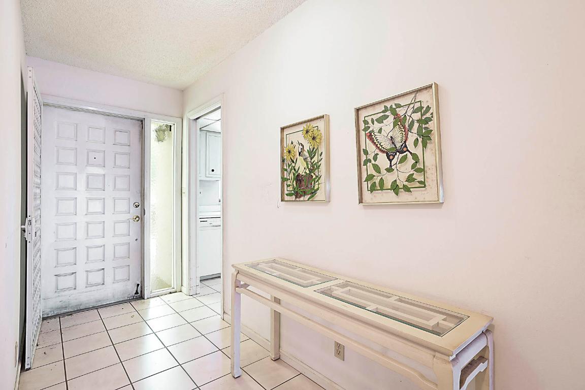 BROADVIEW CONDO - Residential