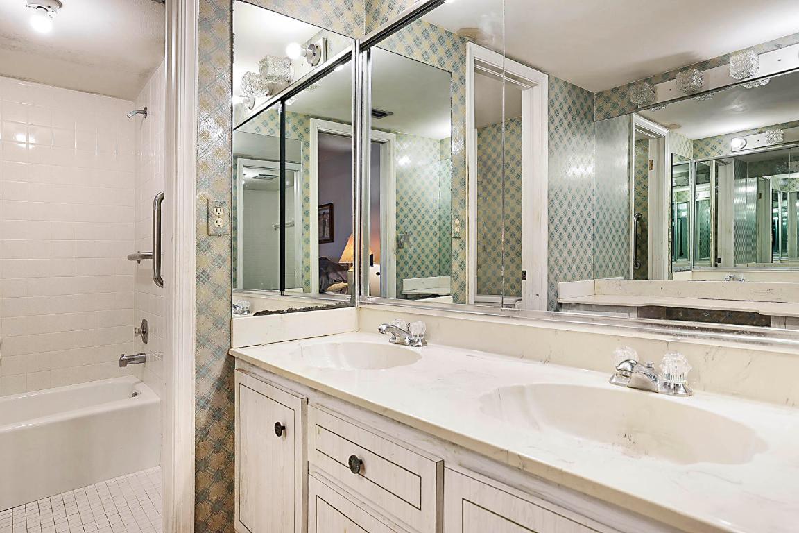 BROADVIEW CONDO - Residential