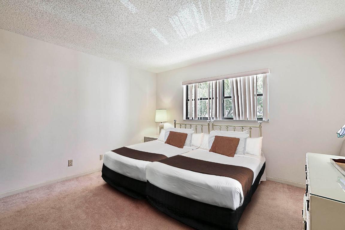 BROADVIEW CONDO - Residential