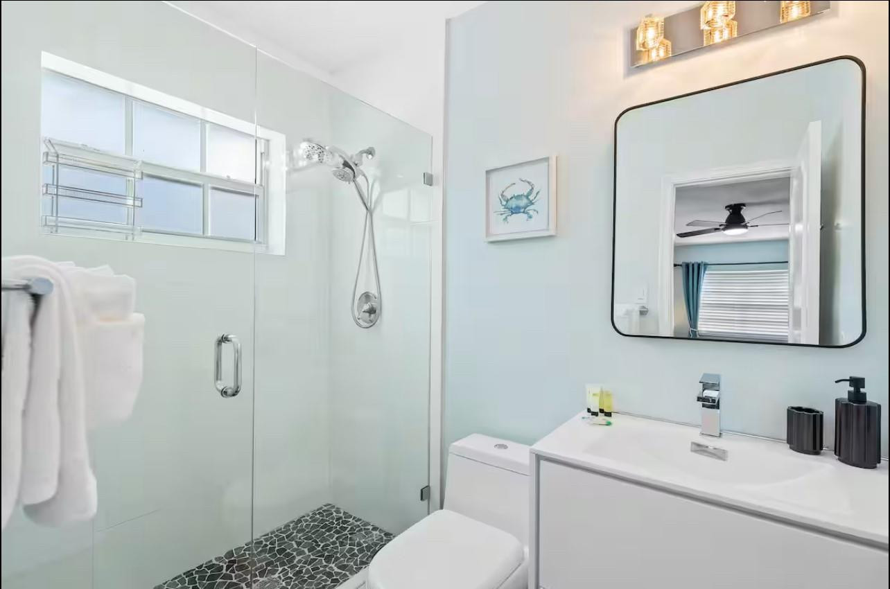 Hollywood Center Amd - Residential Lease