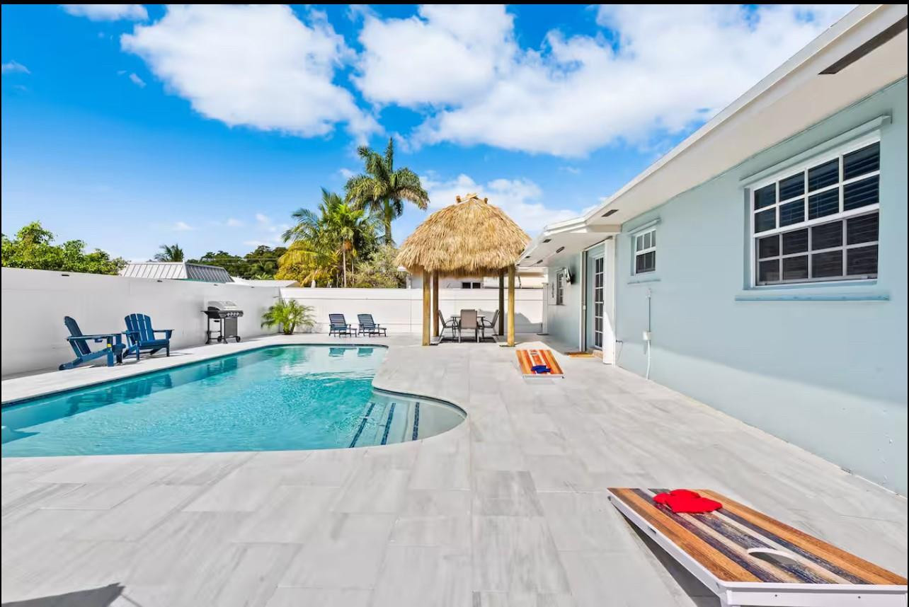 Hollywood Center Amd - Residential Lease