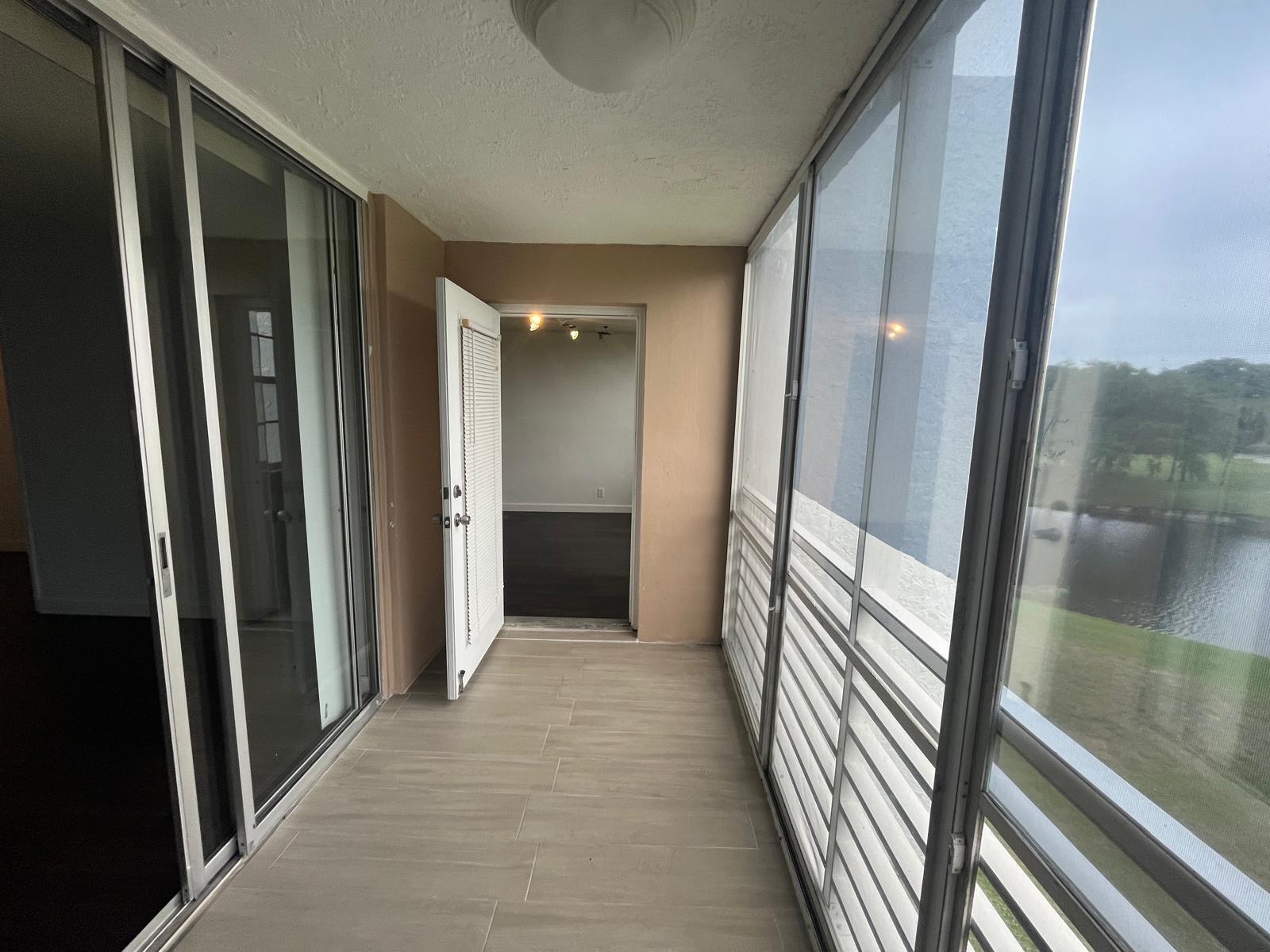 LIVE OAK CONDO ELEVEN - Residential Lease