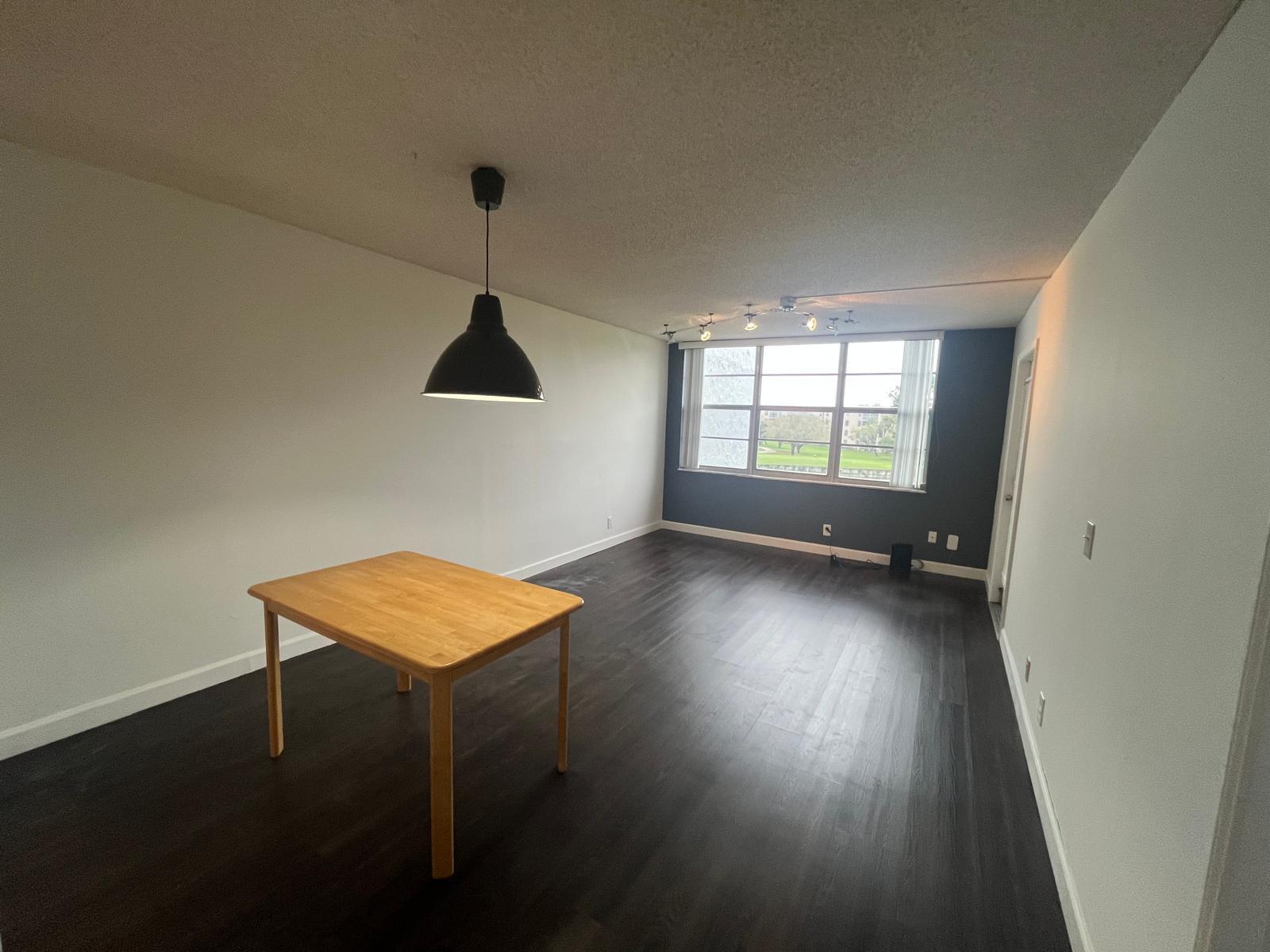 LIVE OAK CONDO ELEVEN - Residential Lease